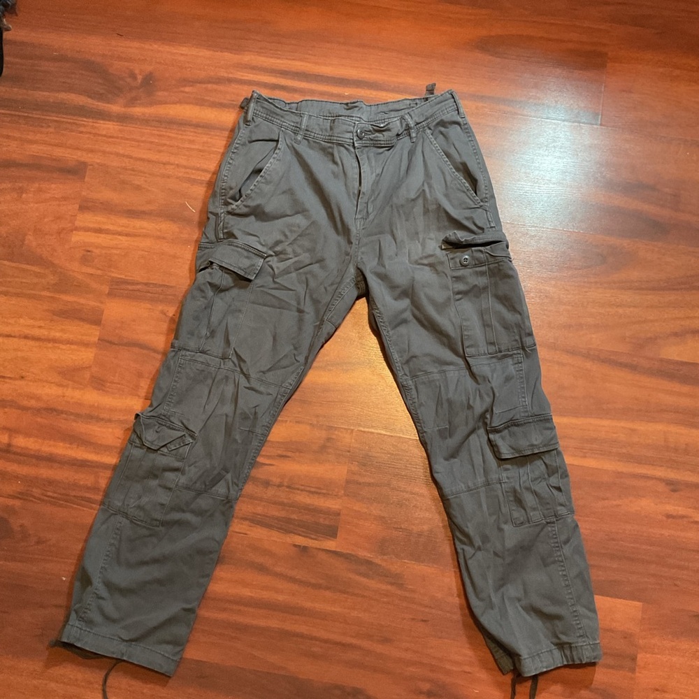 Grey cargos